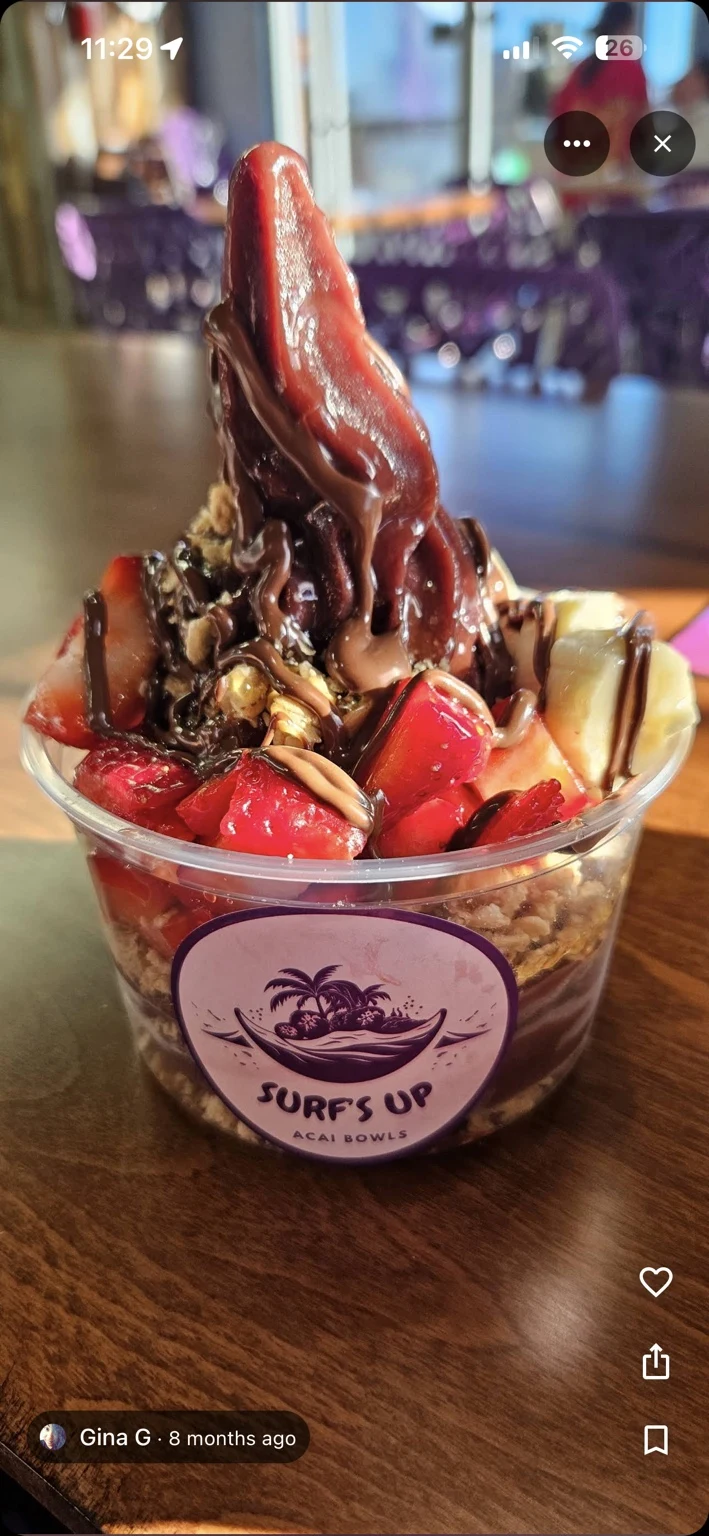 Açaí bowl photographed by Gina G.