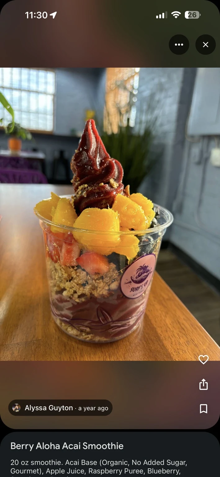 Açaí bowl photographed by Alyssa G.